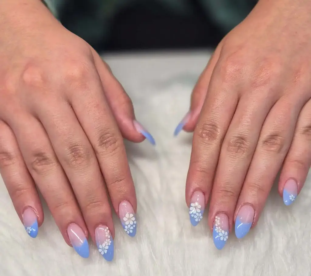 Amazing Nails Salon - Flower Mound design